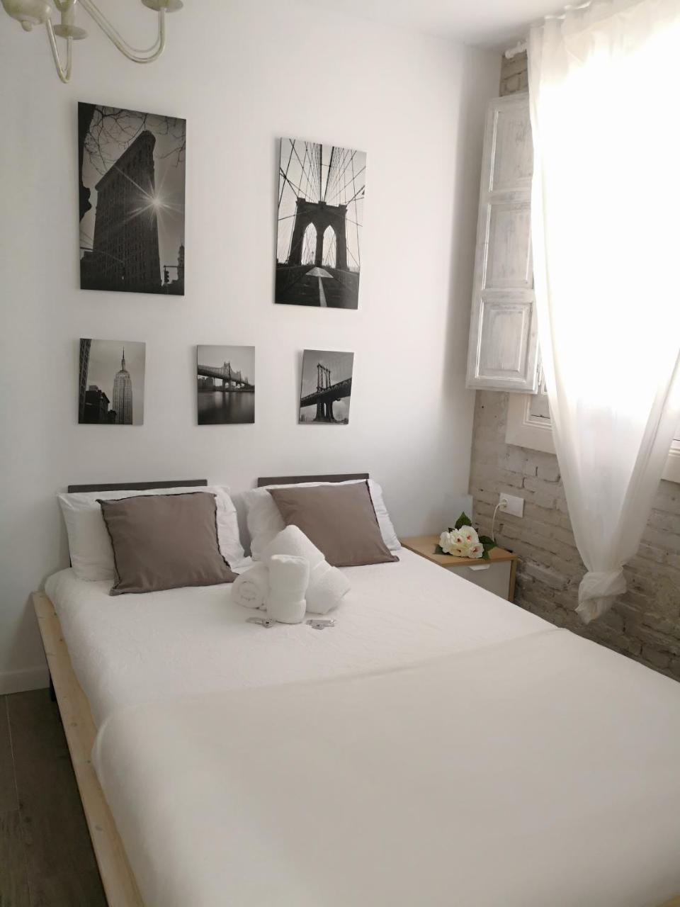 Suites By Eric Olsan บาเลนเซีย ภายนอก รูปภาพ