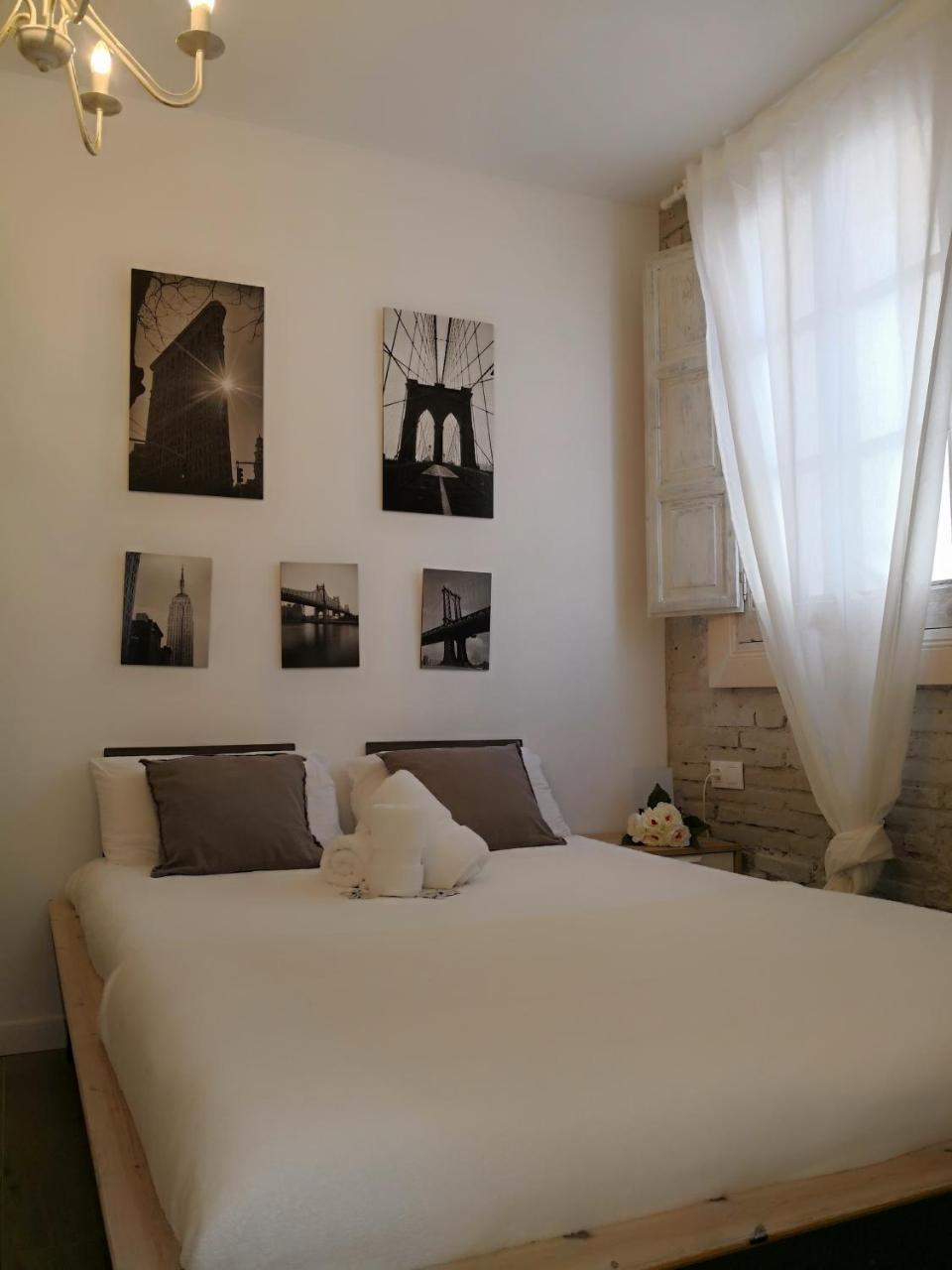 Suites By Eric Olsan บาเลนเซีย ภายนอก รูปภาพ